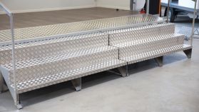 2000F512T220 Showroom-vaunu