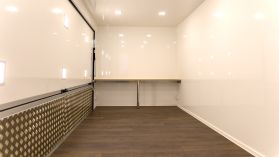 2000F512T220 Showroom-vaunu