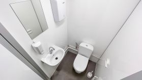 Kaksinkertainen siirrettävä WC-tila keraaminen